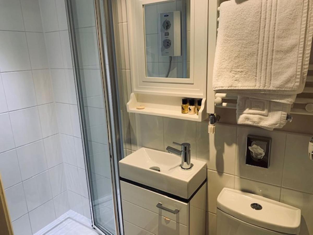 ברייסון סיטי Cocketts Hotel מראה חיצוני תמונה